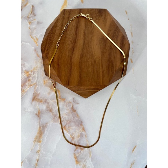 Last 1! Dainty Gold Thin Herringbone Necklace - Picture 2 of 3